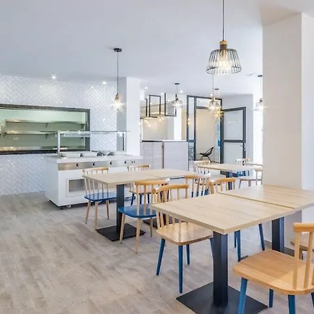 Apart-hotel R2 Bahia Kontiki Puerto del Carmen (Lanzarote)