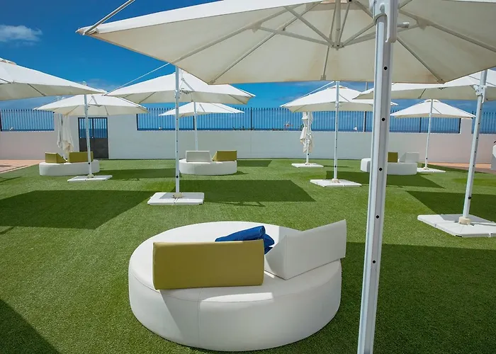 R2 Bahia Kontiki Apart Otel Puerto del Carmen (Lanzarote)