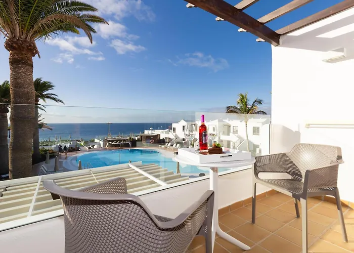 R2 Bahia Kontiki Puerto del Carmen (Lanzarote)