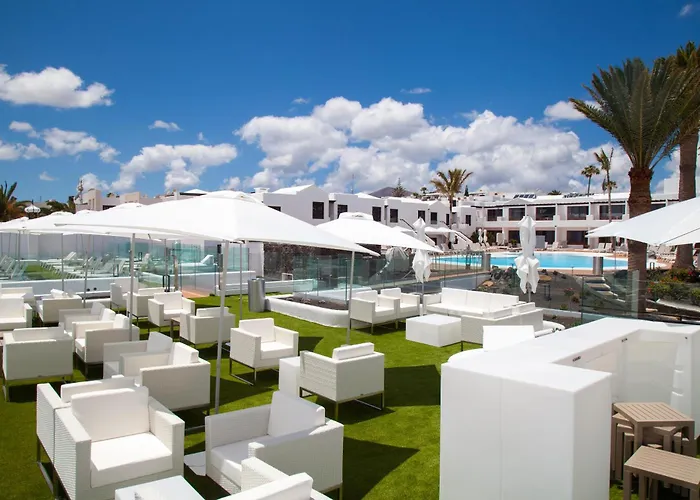 R2 Bahia Kontiki Aparthotel 4*