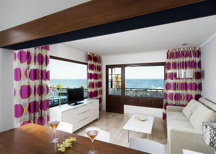 Apart Otel R2 Bahia Kontiki 4*