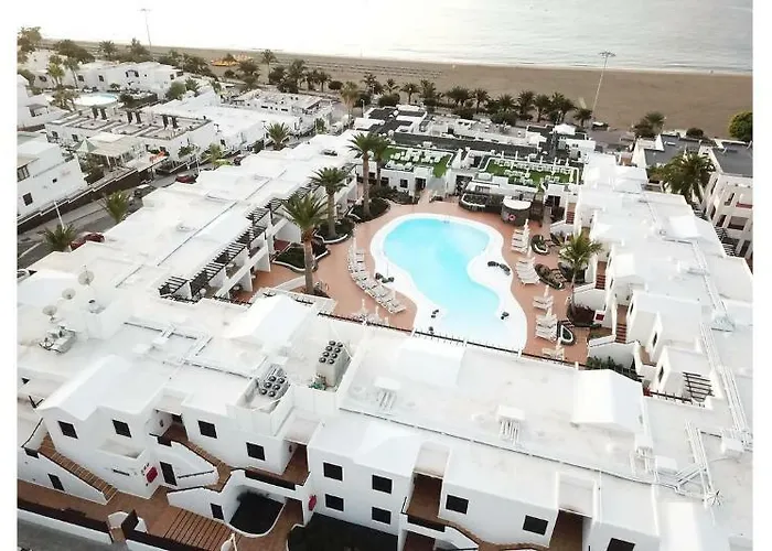 R2 Bahia Kontiki Puerto del Carmen (Lanzarote)